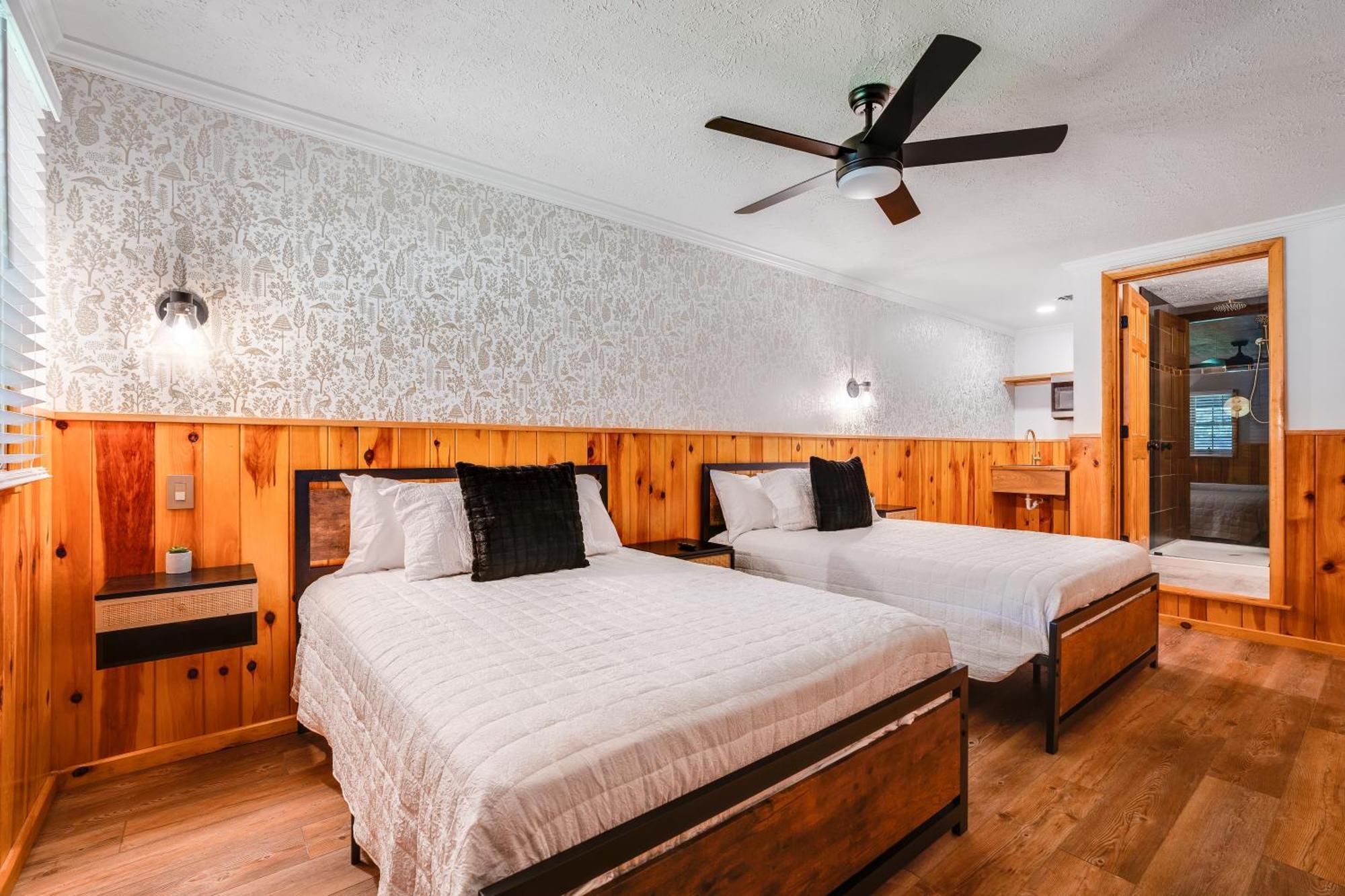 Seneca Pines Lodge Seneca Rocks Bagian luar foto