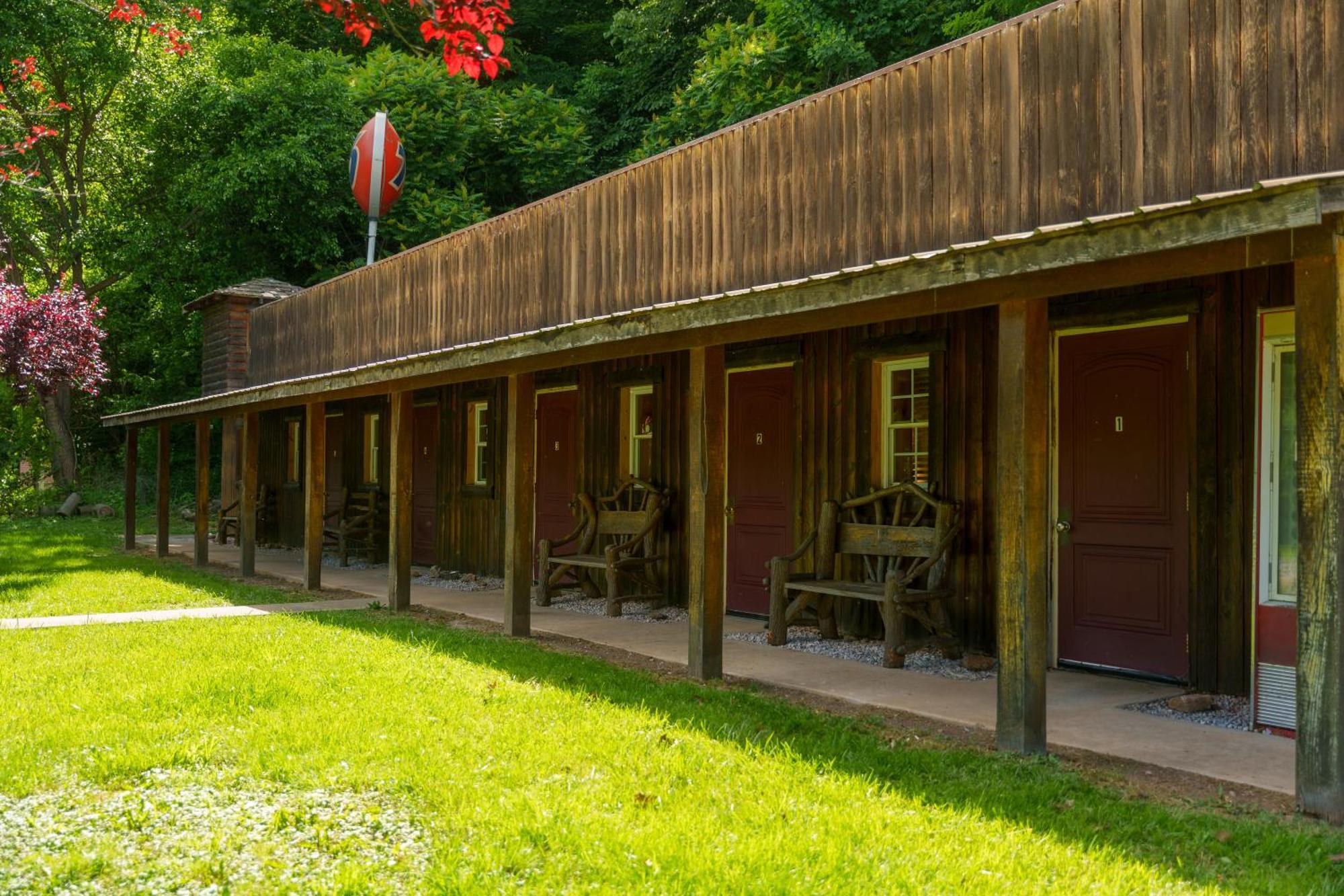 Seneca Pines Lodge Seneca Rocks Bagian luar foto