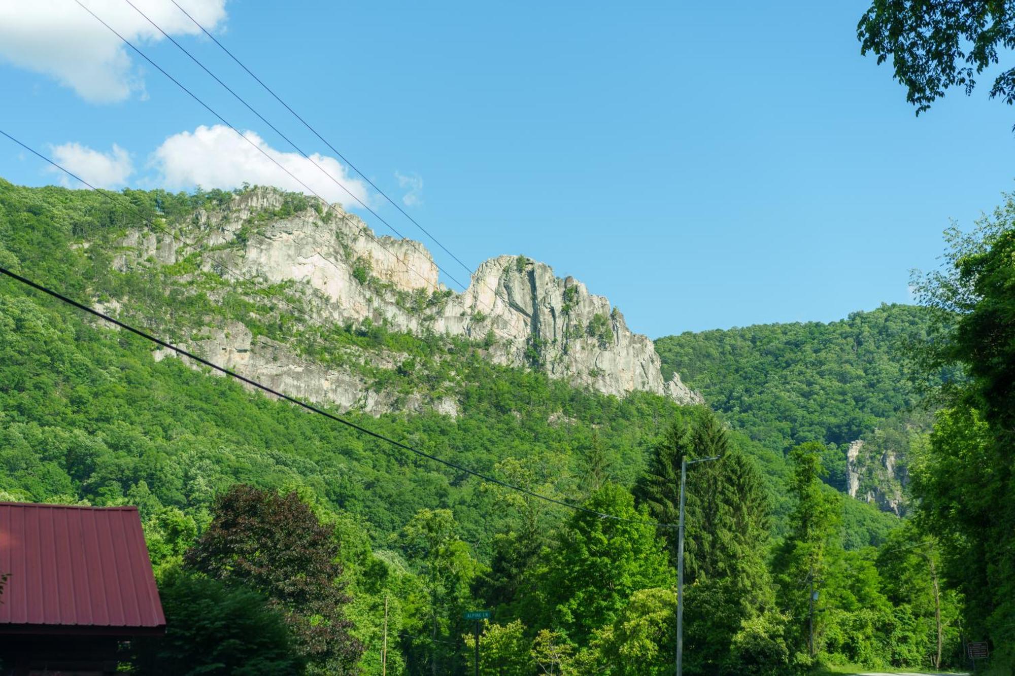 Seneca Pines Lodge Seneca Rocks Bagian luar foto